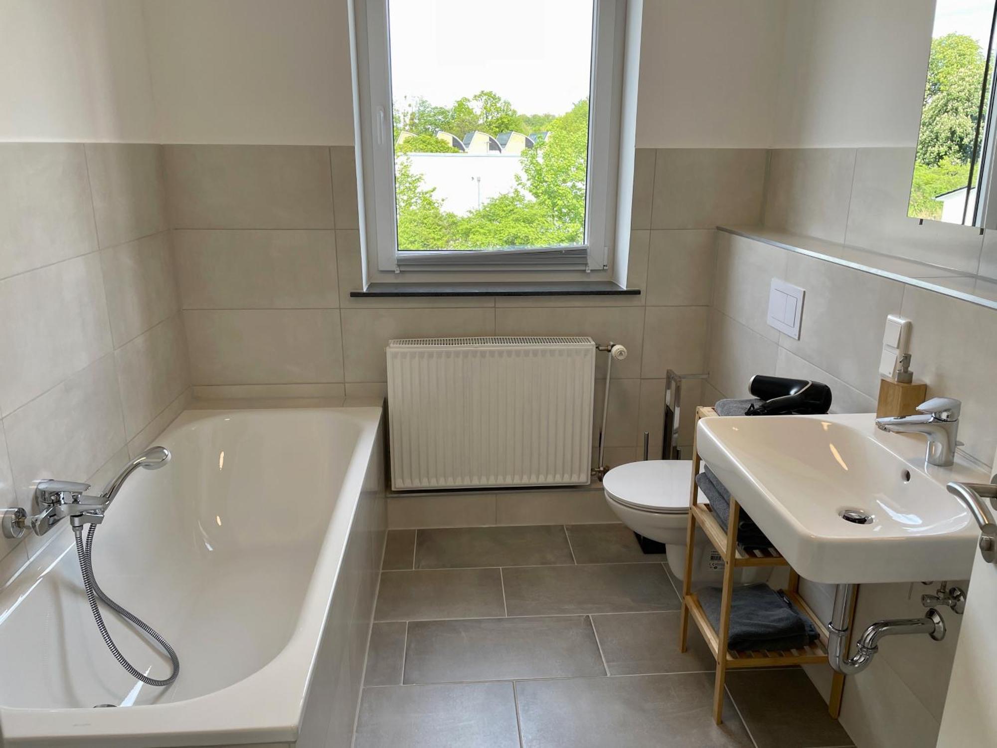 Bright Elzer Strasse Apartment Hildesheim Exterior photo